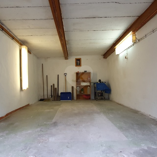 139625_6896686428.jpg